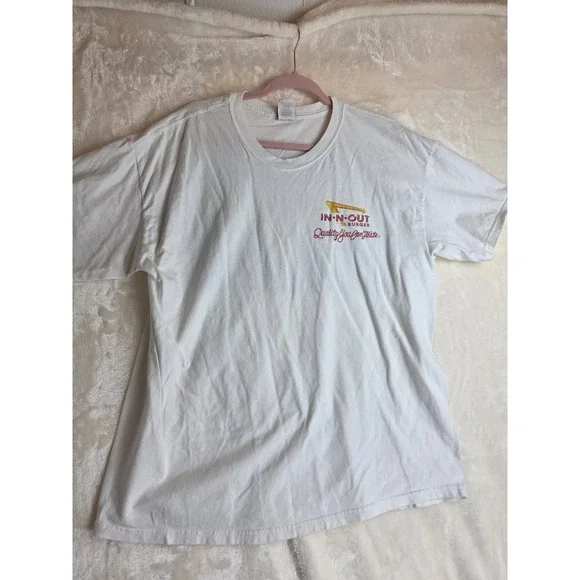 In N Out Burger Mens White Graphic T Shirt Retro Drive-In Scene Graphic Tee - Picture 1 of 5